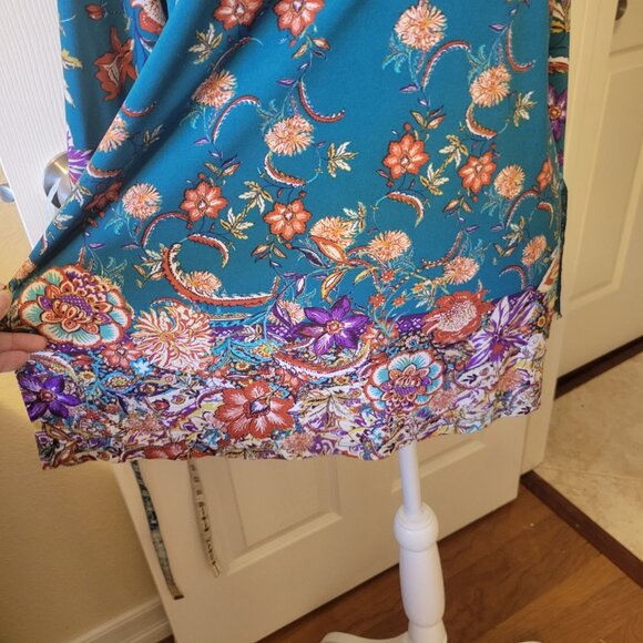 Susan Graver Printed Liquid Knit Tunic w/ Lace Trimmed Sleeves A310087 EUC M - Picture 4 of 12